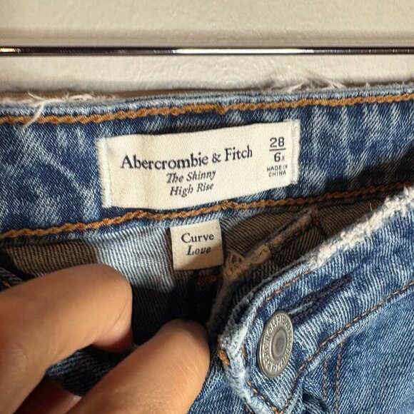 Abercrombie & Fitch High Rise Skinny Curve Love jeans - Picture 3 of 5